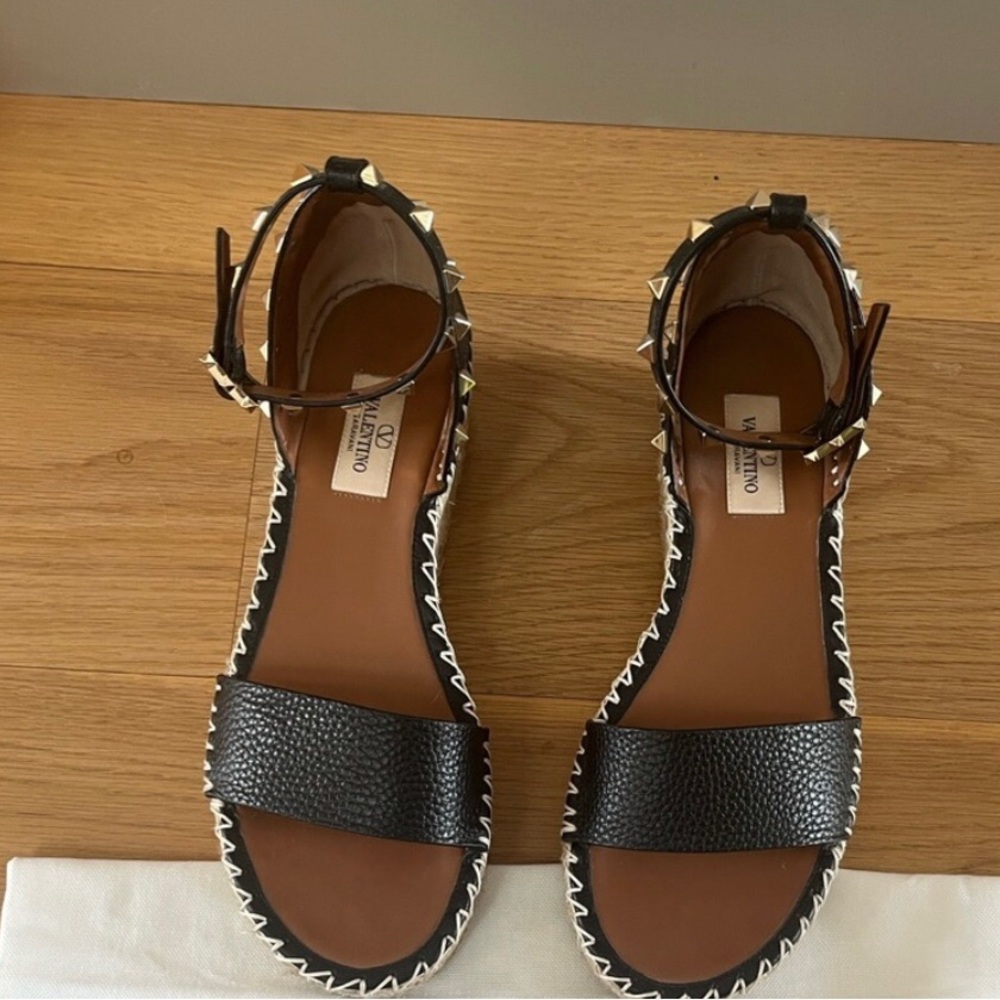 Valentino Garavani Espadrille Platform Sandals - Black